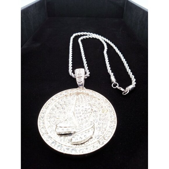 Praying Hands Medallion Pendant 23.75" Necklace Rope Chain & Rhinestones Aluminu - Picture 7 of 16
